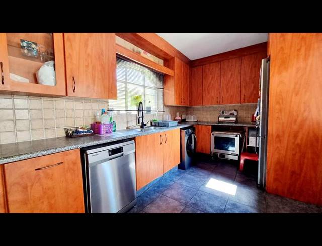 3 BEDROOM HOUSE FOR SALE IN BRACKENDOWNS
